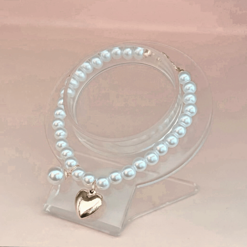 Pulsera de Perlas con Corazón Dorado