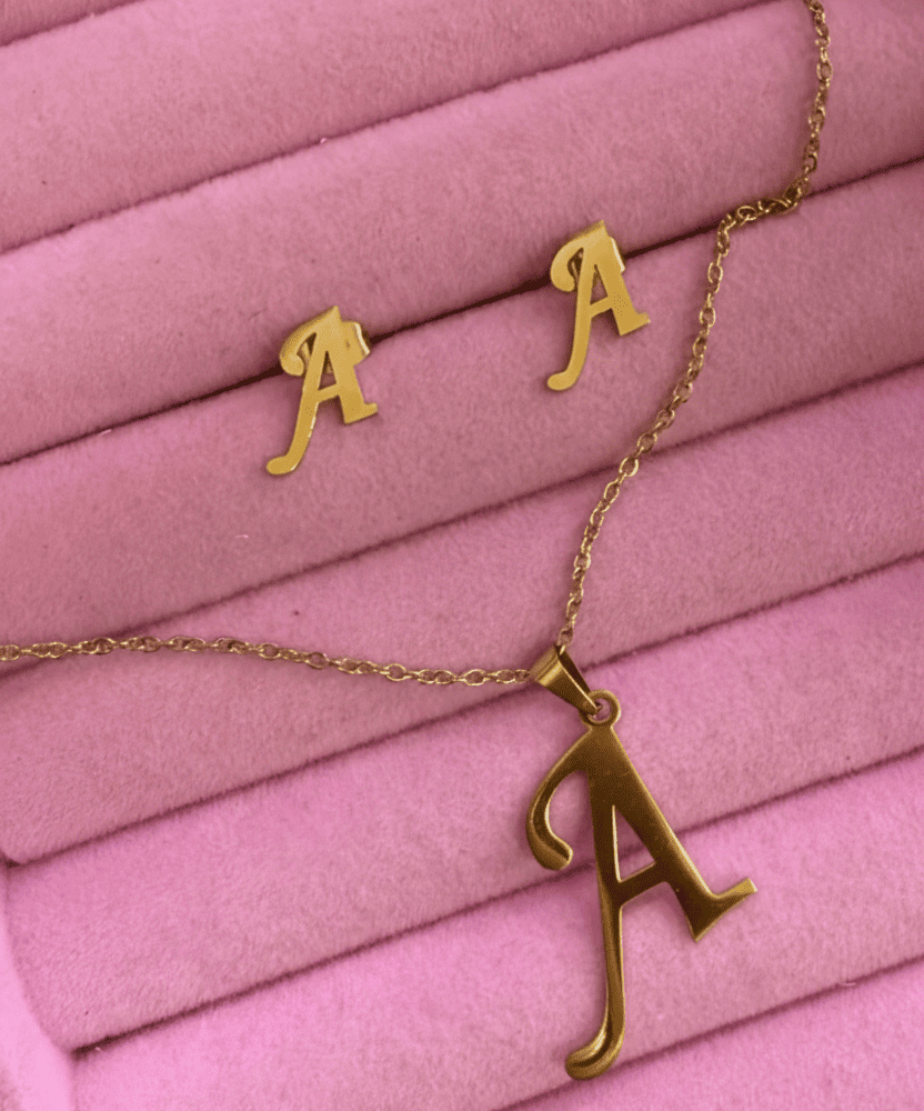 Collar inicial set letra con arete