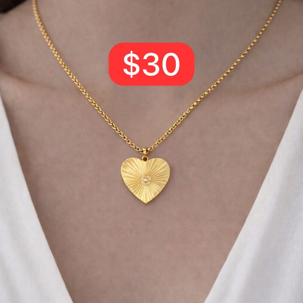 Collar corazon rayas